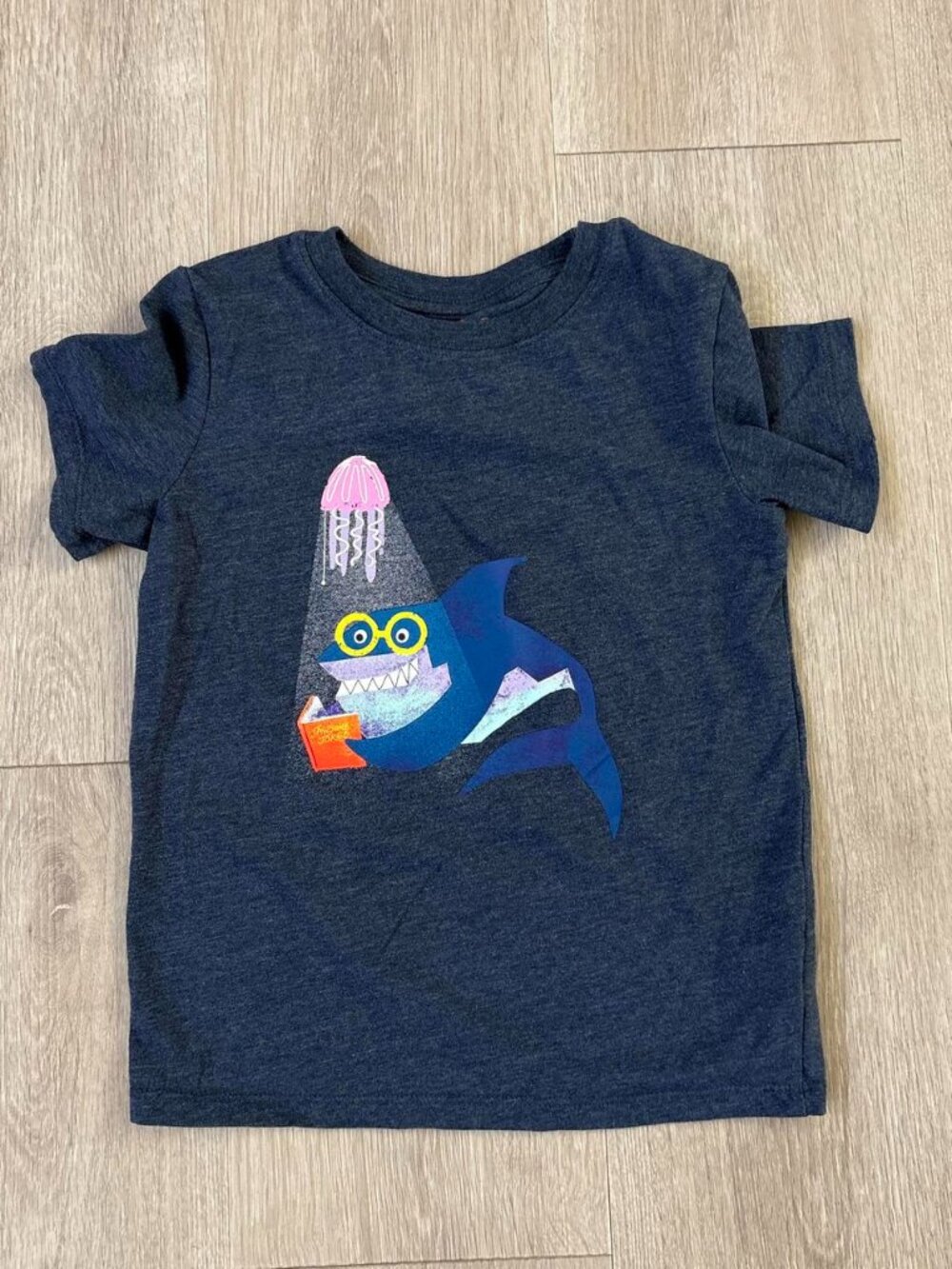 Cat & Jack Boys Shark Jellyfish Graphic T-Shirt Size 5T Navy Blue